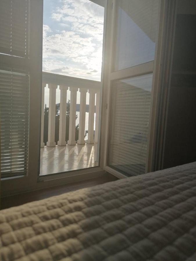 Guest House Perovic Sutomore Ngoại thất bức ảnh