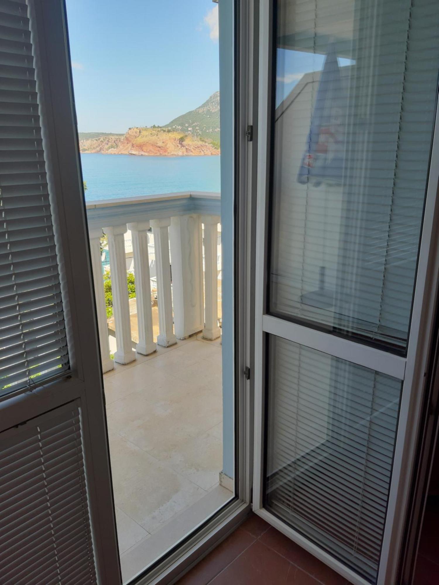 Guest House Perovic Sutomore Phòng bức ảnh